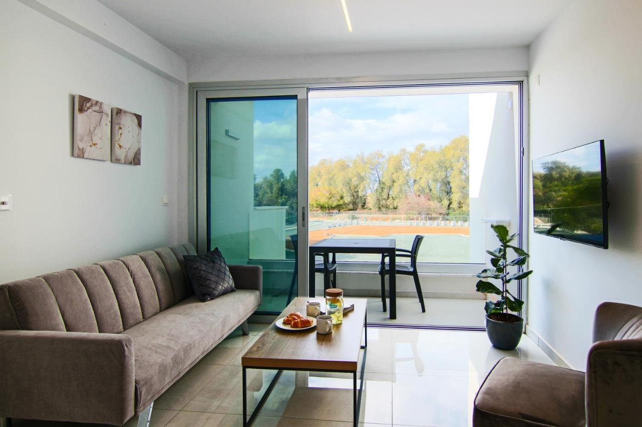 Phaedrus Living - Seaside Executive Flat Harbour 205 Apartamento Pafos Exterior foto